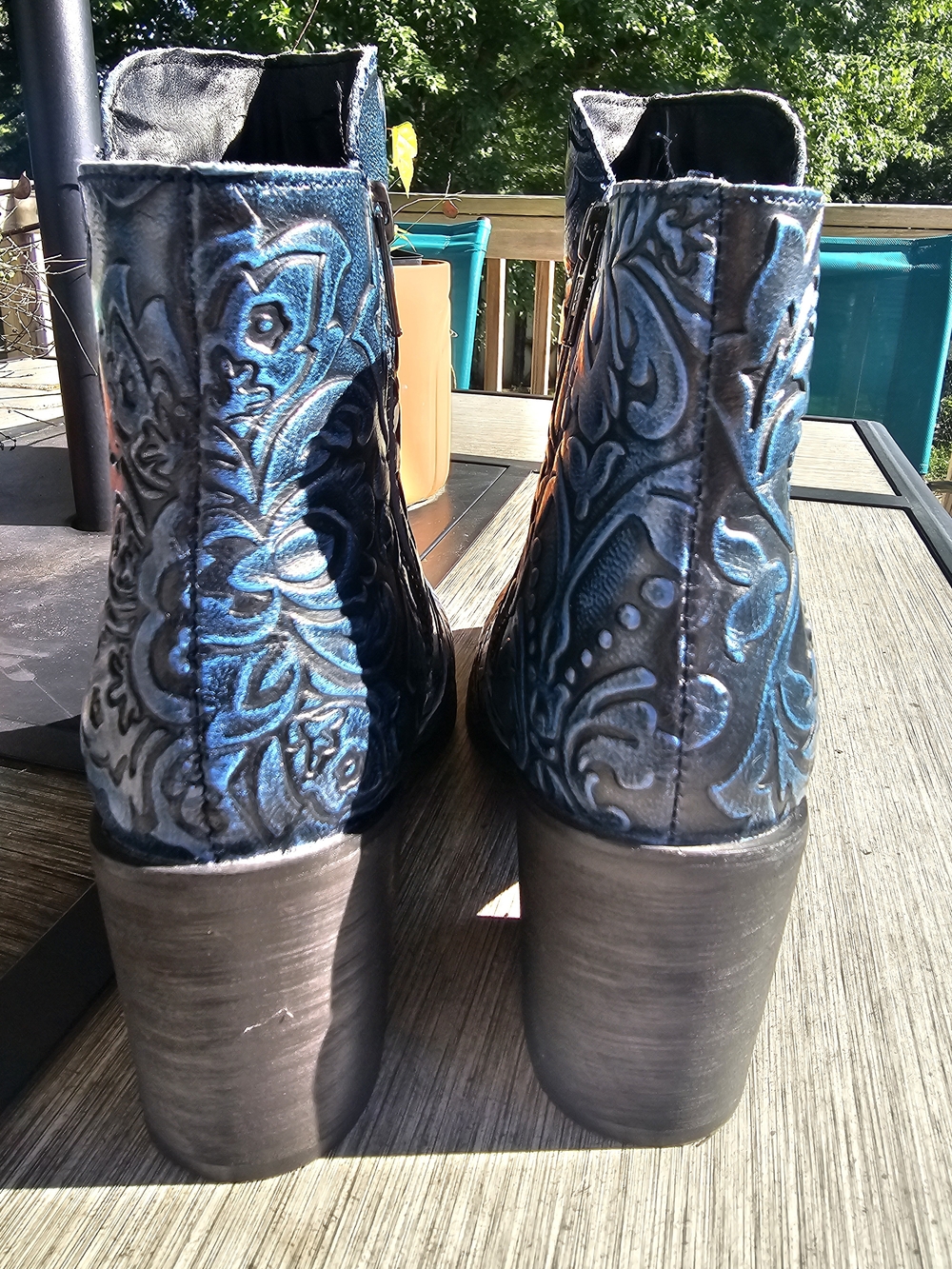 Sterling River Black & Metallic Blue Embossed Floral Leather Ankle Boots Sz 7.5M - Picture 5 of 6
